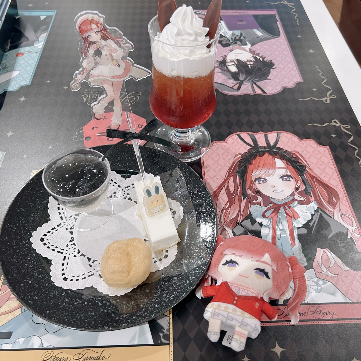 mim_cherry_o5's tweet photo. アニメイトカフェ Rabbiale

初日行ってきた〜🩷

すぺしゃーれいっぱいの幸せ空間でした！ https://t.co/fknsy5652o