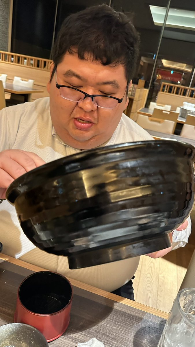 Aizchann's tweet photo. 11月の予定早く出し過ぎて修正追加するYouTuberがおるんすよ〜

誰か知ってます？？

有名なお店に呼ばれるようになって俺もデカくなったなぁ〜

どこが？？初来店のお店も追加されてる是非体験しに来てね✌️
体入プレミアム来店、カメラマンの体重も増えすぎぃPR

追加されてるんで再度拡散！頼むぞい！🦆