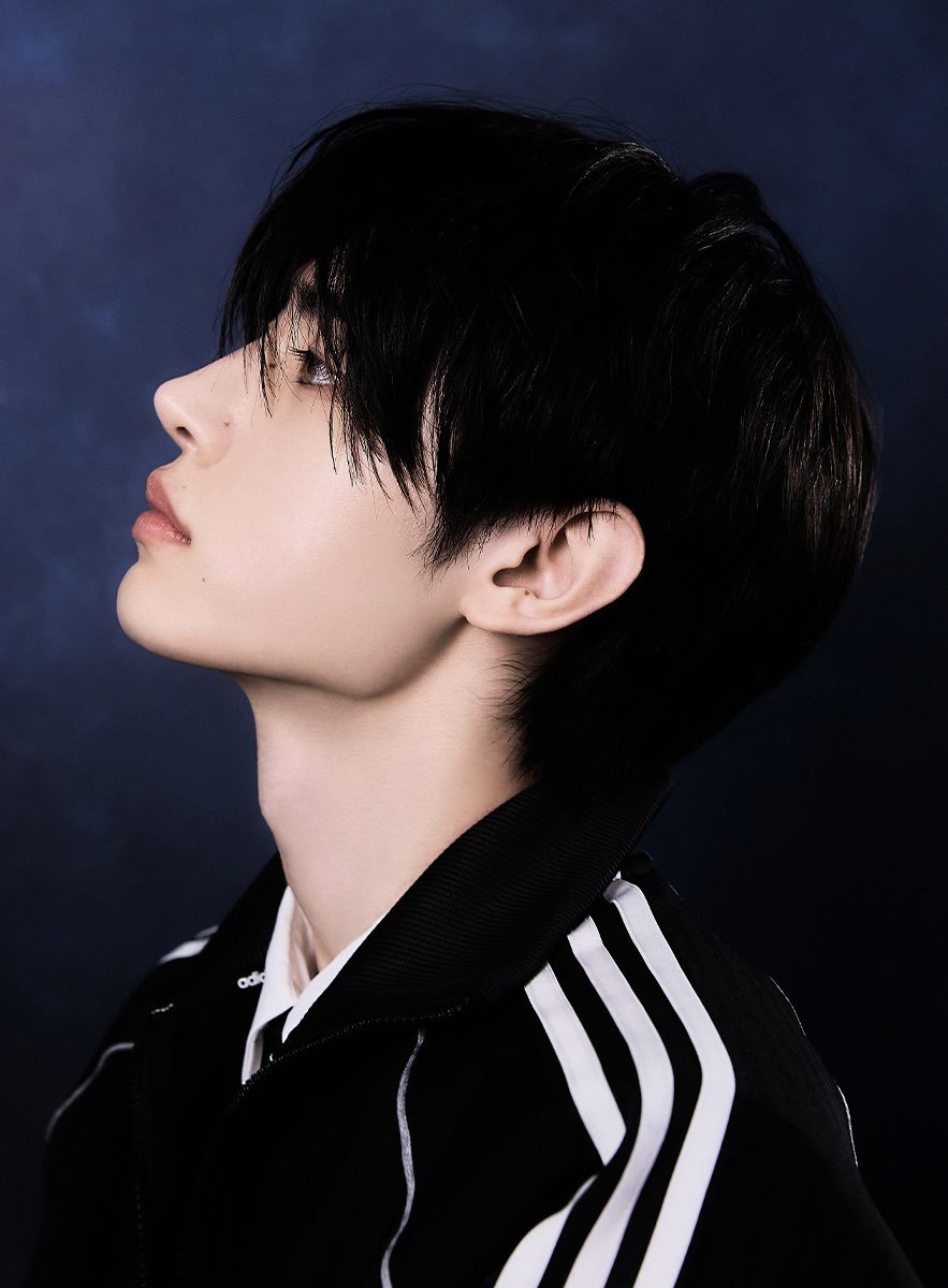 byeol_ice's tweet photo. 성훈님 옆태의 축복 https://t.co/PxVmyhGYEJ