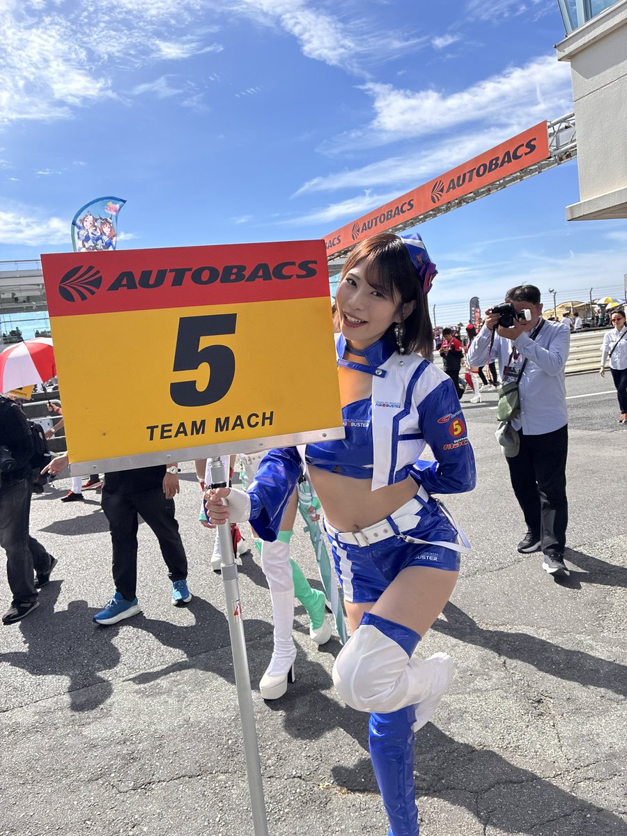 snoopysomu009's tweet photo. #SUPERGT2026
#Rd.7オートポリス
#TEAMMACH
#AIRBUSTERアンバサダー
#葵くみ（@___gumisuki ）さん
オートポリス二日間お疲れ様でした♪
いよいよ今シーズンも最終戦のもてぎで開催される2レースのみ！！
TEAM MACHの活躍を期待してます！！
今シーズンもたくさんの撮影対応ありがとうございました😸👍 https://t.co/9P7cDGXAO8