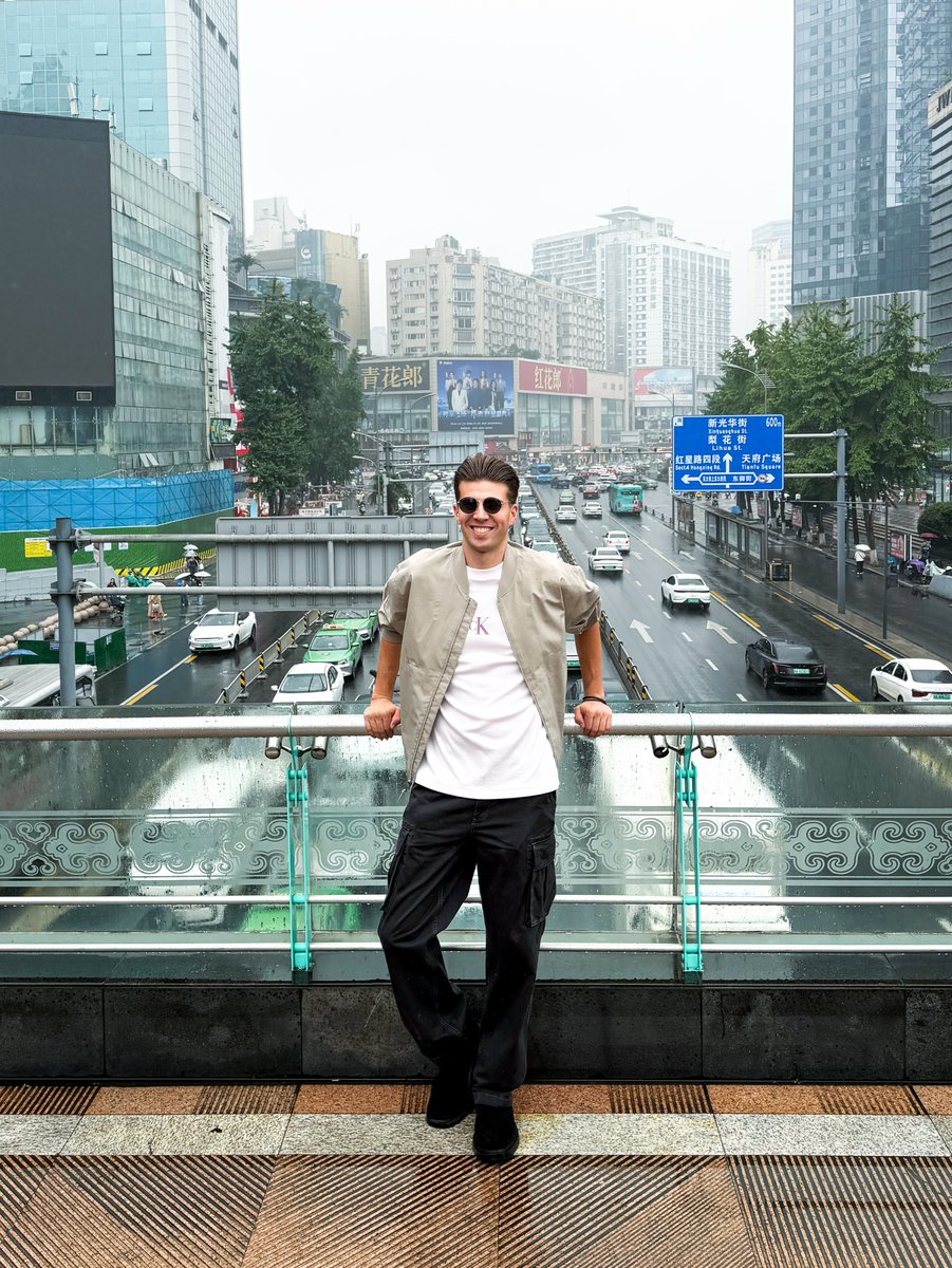 trilky's tweet photo. Just a normal street in Chengdu, yet it feels like a city of its own. China is on a different scale: endless buildings, busy neighbourhoods, and surprises around every corner. Would you explore it? https://t.co/sCrP68cCRn