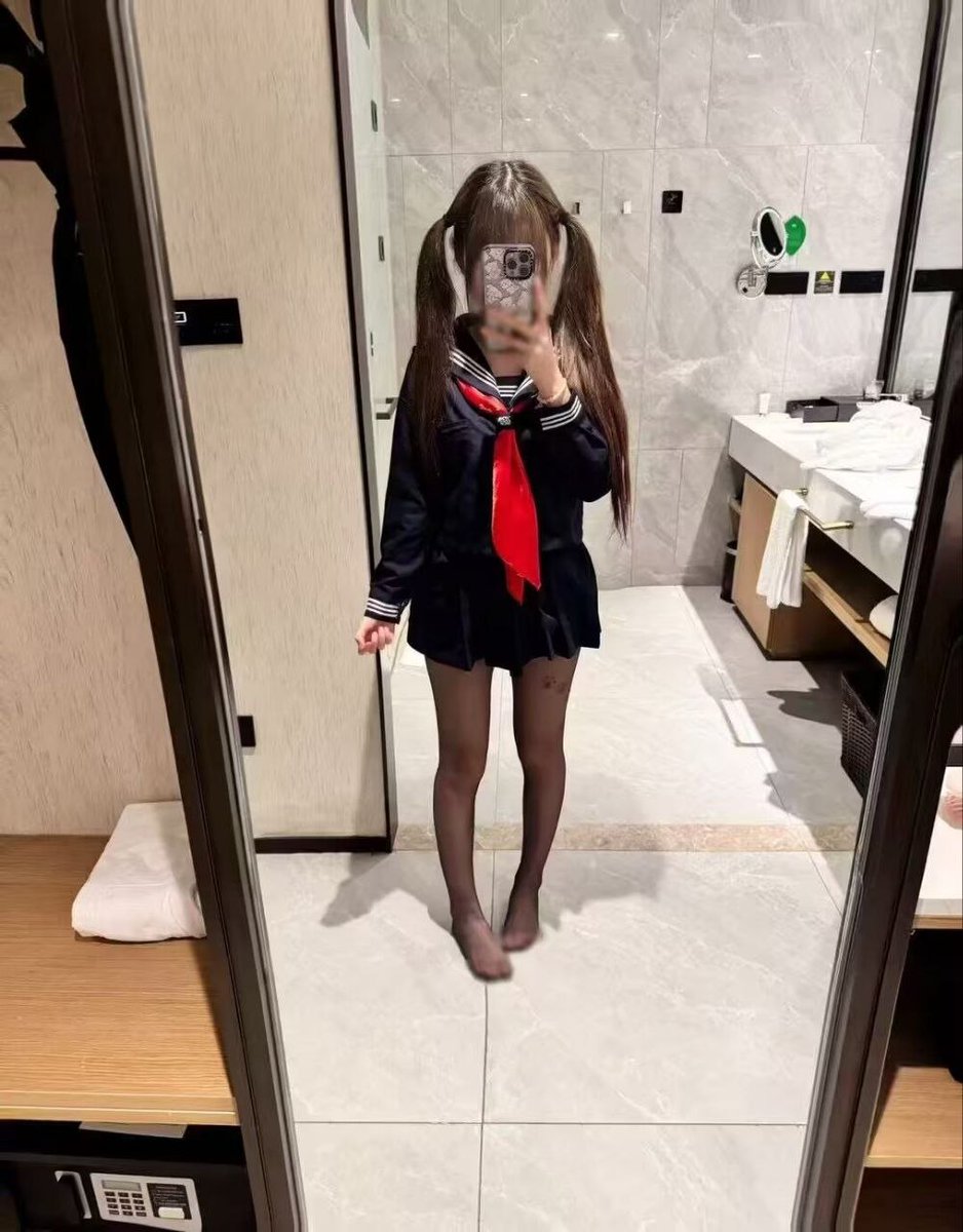 eternal_lygi's tweet photo. 谁又会喜欢个子小小 胸平平的呢 https://t.co/8oBYhpuRoN