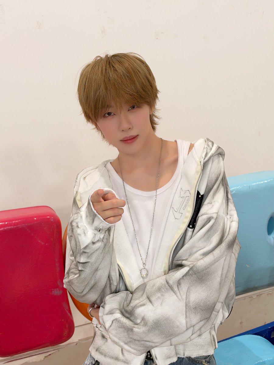 KO1KEYZofficial's tweet photo. [📸] 261022

「#MCOUNTDOWN 」
감사합니다!

🍎 #TOWA
Detail ➡︎https://t.co/0KLu2uaUgX

'KO1KEYZ' (Korean ver.) PV
🔗https://t.co/4xIBmFp1QE
Apple Music
🔗https://t.co/nt5gbOMgPp
Spotify
🔗https://t.co/pTP0S9St1f

#엠카운트다운
#KO1KEYZ #코이키즈 https://t.co/OoeuVUZ4QM