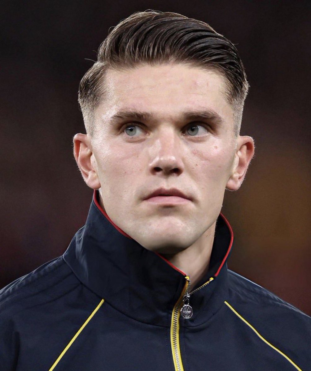 Xtratime_FT's tweet photo. 🚨 BREAKING: Arsenal reportedly want to recoup the full £55M they paid for Viktor Gyökeres if he leaves within the next 12 months.

With doubts over his role under Arteta, should Arsenal sell Gyo and bring in another striker? https://t.co/kUGzUZscCW