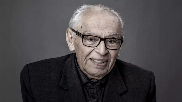 HistoriasAl_SV's tweet photo. 22/10/2024. Fallece Gustavo Gutiérrez. Sacerdote católico, filósofo y teólogo de origen peruano. Considerado el padre de la Teología de la Liberación y uno de sus principales referentes. https://t.co/EvxobRkmtF