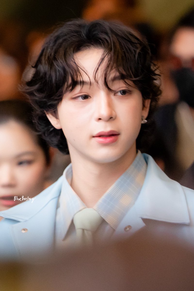 bluebosley's tweet photo. สุดท้ายจริงๆ

 BAS FREE TO BE EFW26

#BASatEFW26ICONSIAM
#ELLEFashionWeek2026
#บาสเด็กอ้วนที่แท้จริง https://t.co/iiMqt01kj3