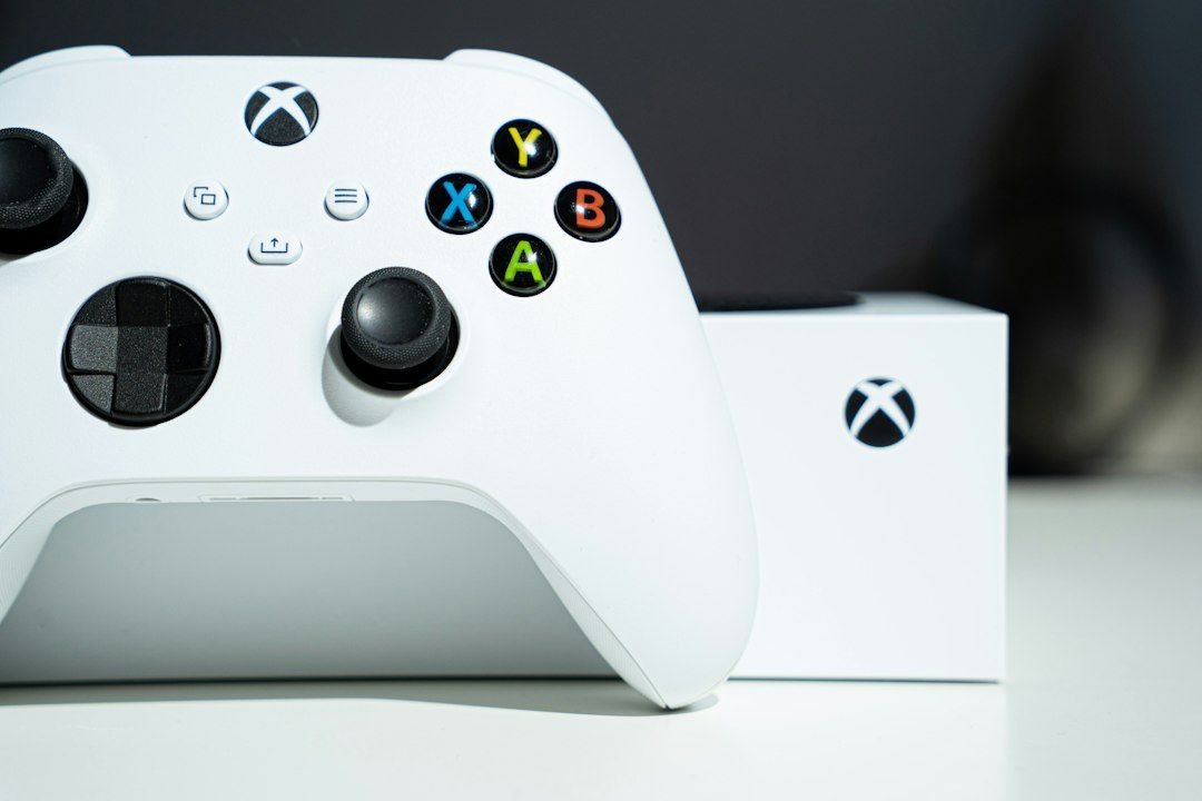 DataconomyMedia's tweet photo. Xbox is testing cloud gaming without Game Pass. Subscribers may face 5-15 monthly streaming hours, with 10 extra hours from $4.

https://t.co/H567n1JJfJ https://t.co/ZFV1PFzB3K