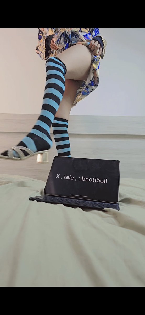 bnotiboii's tweet photo. وش. تختار فيمبوي صوته حلو ناعم✨️ و حقه نتفه🤏🏻 يدع/سك👠  او يخنزرك ✨️🐽هه بصوته الكيوت ✨️او يعرض لك و يحلب زابك بتيزه✨️🍑  ارد على الدفيع✨️(اشتراك،فويس،كام)✨️ فقط آآآآآآه https://t.co/veKoNWKZR9