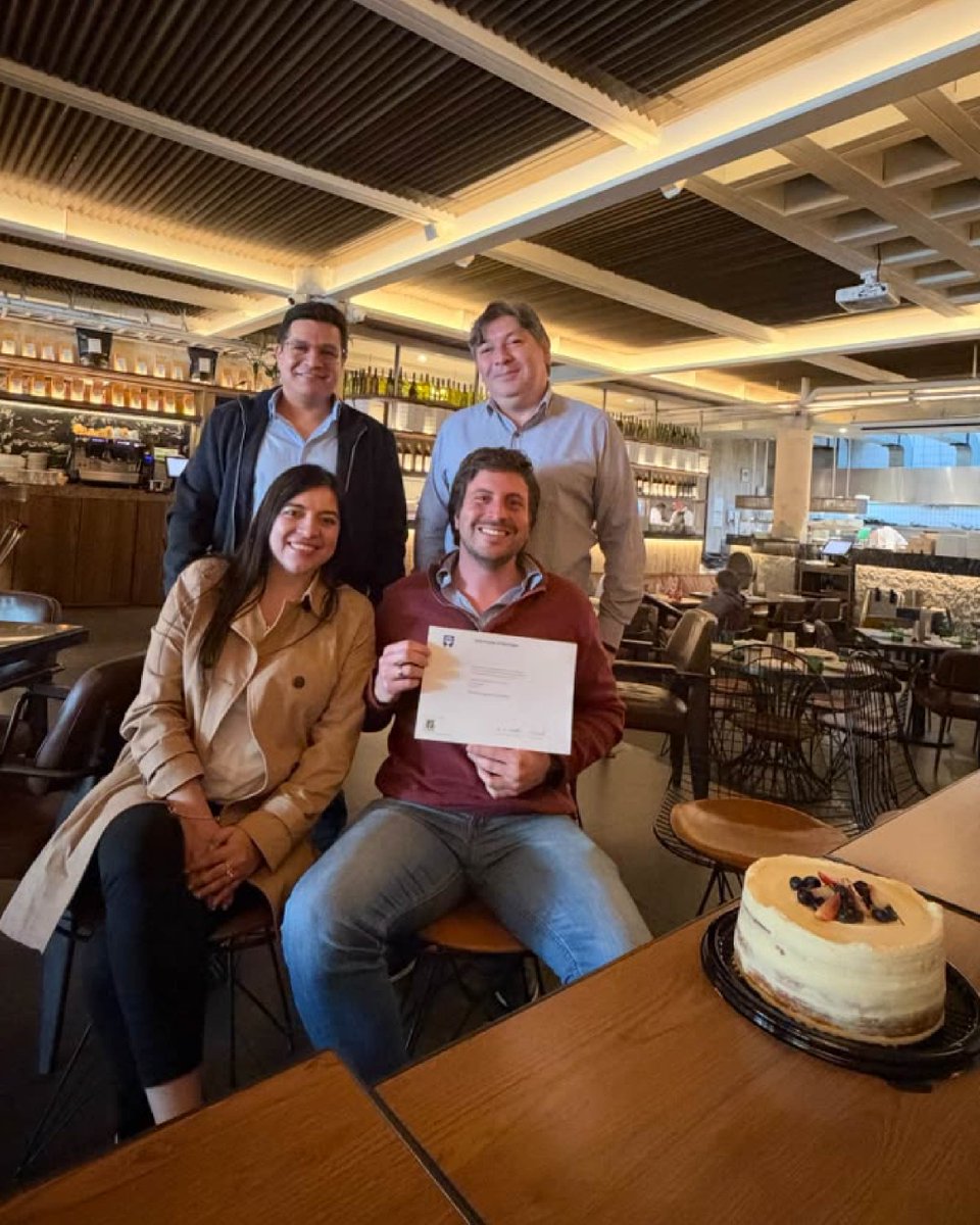 MovyLab's tweet photo. 🎓✨ ¡Celebramos un gran logro para Nicolás Figueroa y MovyLab! El pasado 16 de octubre celebramos el grado de nuestro ingeniero biomédico, quien culminó su Master of Science in Motion Analysis en la University of Dundee, Escocia. ¡Felicitaciones por tu dedicación y compromiso! https://t.co/L3Q0LV1gMT