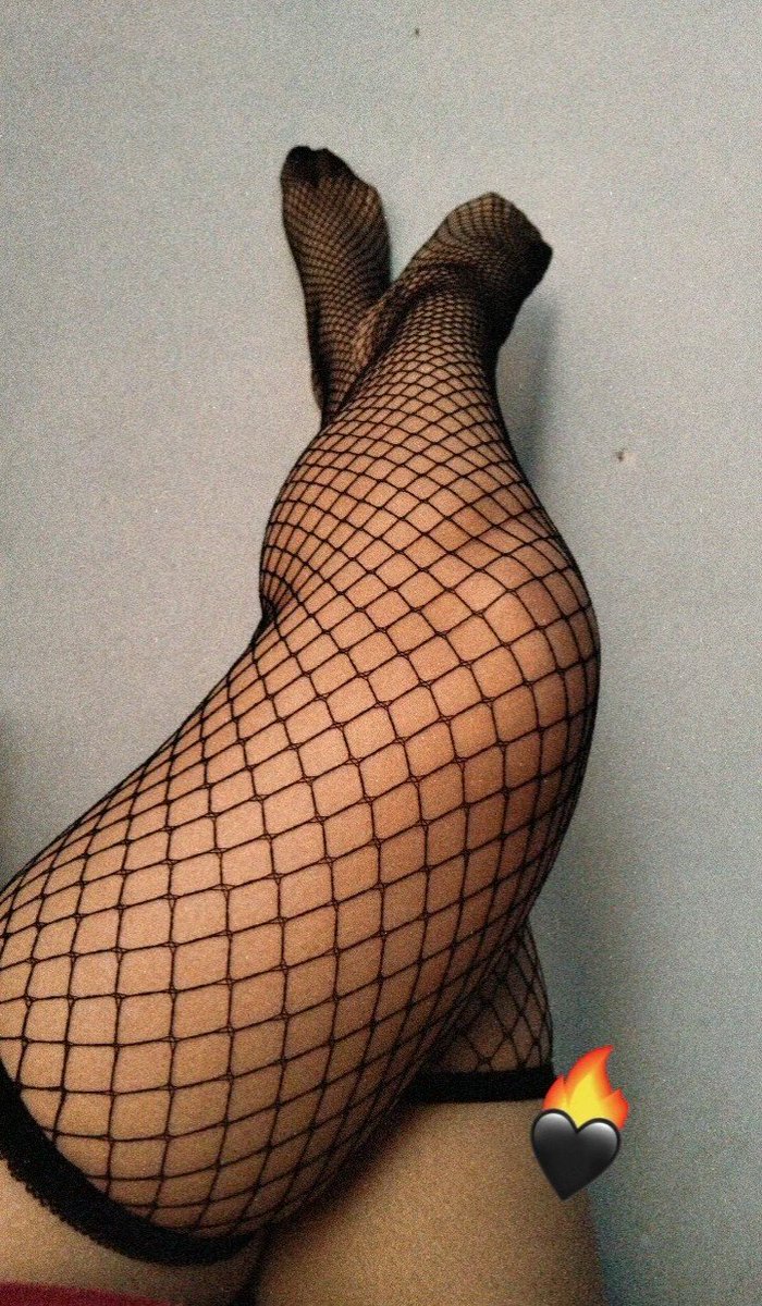 BadGirlJS12's tweet photo. Me prestas tus hombros?🙂‍↕️🔥❤️ https://t.co/9XoMP0O7Sg