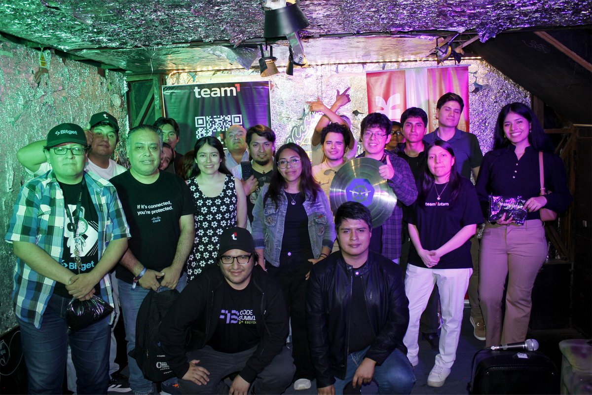 dev3pack_peru's tweet photo. Builders, proyectos y buenas conexiones 🤝

En Sync &amp; Chill compartimos ideas, conocimos proyectos de la comunidad y nos pusimos al día con @dev3pack

¡Gracias a quienes presentaron sus proyectos y a @team1latam por el apoyo! 🔺

¡Nos vemos en el próximo encuentro! https://t.co/lEh4KtC7ZZ