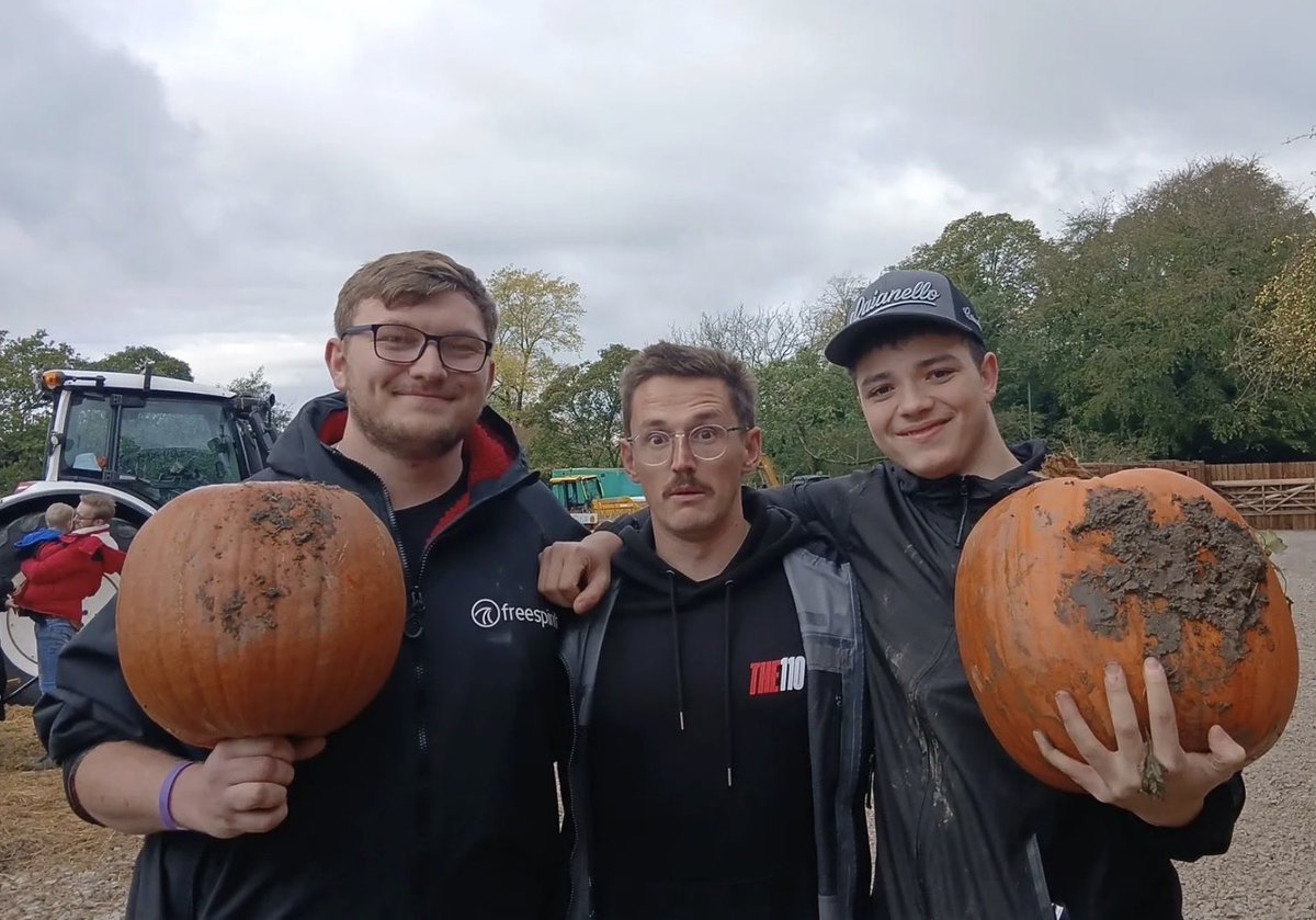 RobbieFaulder's tweet photo. @Syndicate i have a little problem i ordered a keyring at the pumpkin patch but one of your ladies has forgotten to put it in 🤙@SyndicateOG @The110Farm https://t.co/VqayQM9mLJ