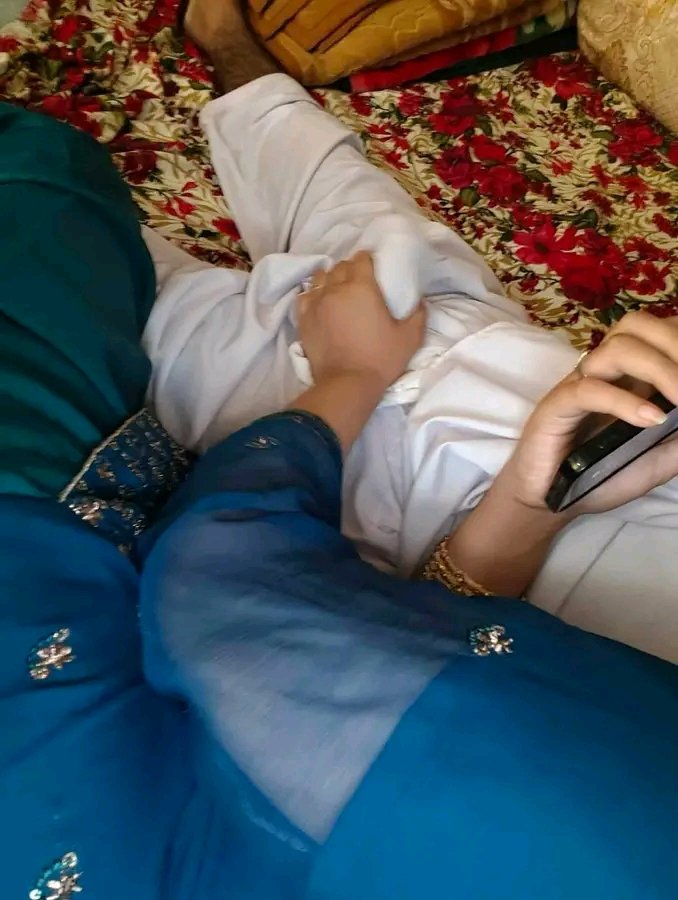 sdmmd277501's tweet photo. مساء النور والسرور 
نبحث عن زوجين متحررين او بنت تشاركنا احنا زوجين من اليمن وين نلتقي في صنعاء عندي مكان https://t.co/sfzqZW7yQ6