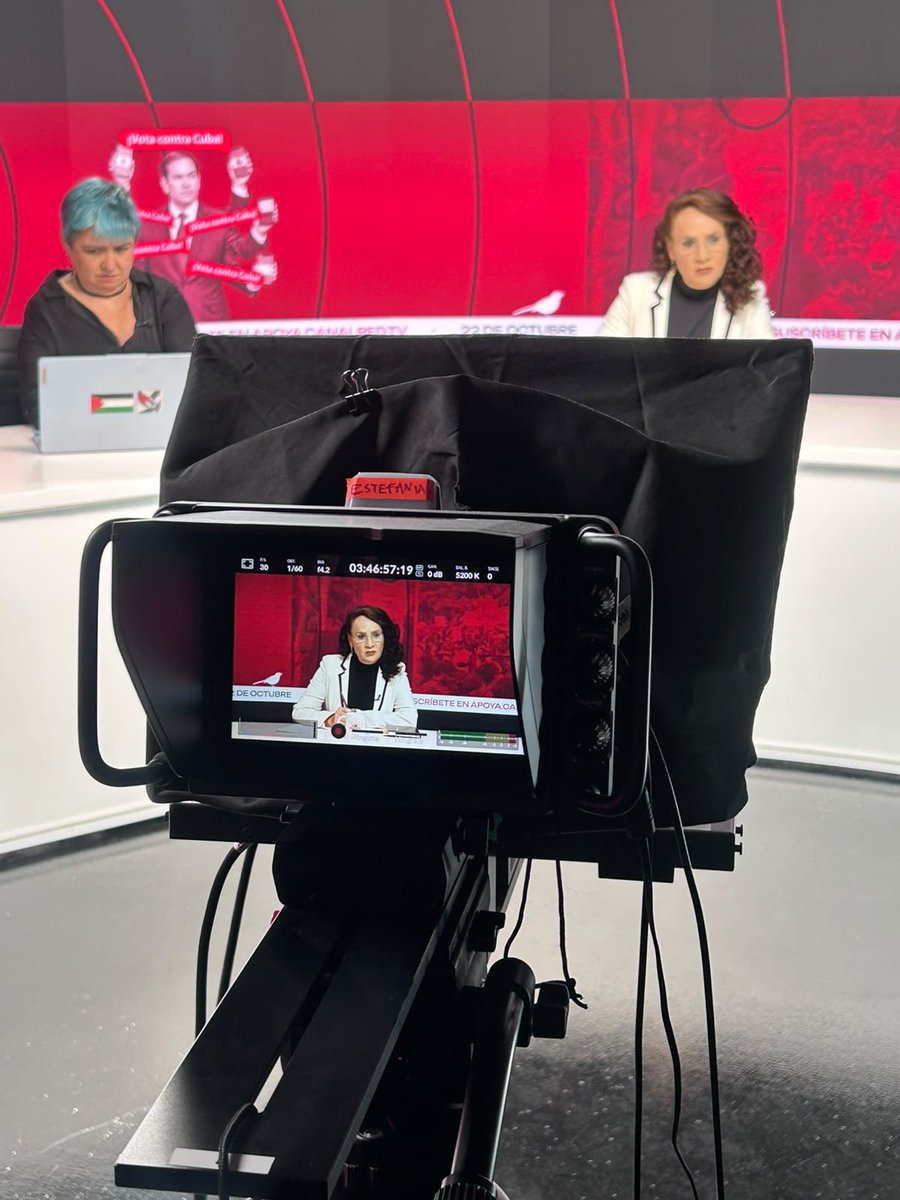 Dolores_PL's tweet photo. #EnVivo en la  #MesaDeAnálisis con @danielapastrana en #Sinsonte  conversamos sobre: 
📌La situación en el IMSS
📌Crisis de agua en Jalisco 
📌Cuba en la ONU
#DoloresPadierna  #DoloresDiputada https://t.co/vFLliUoRK1