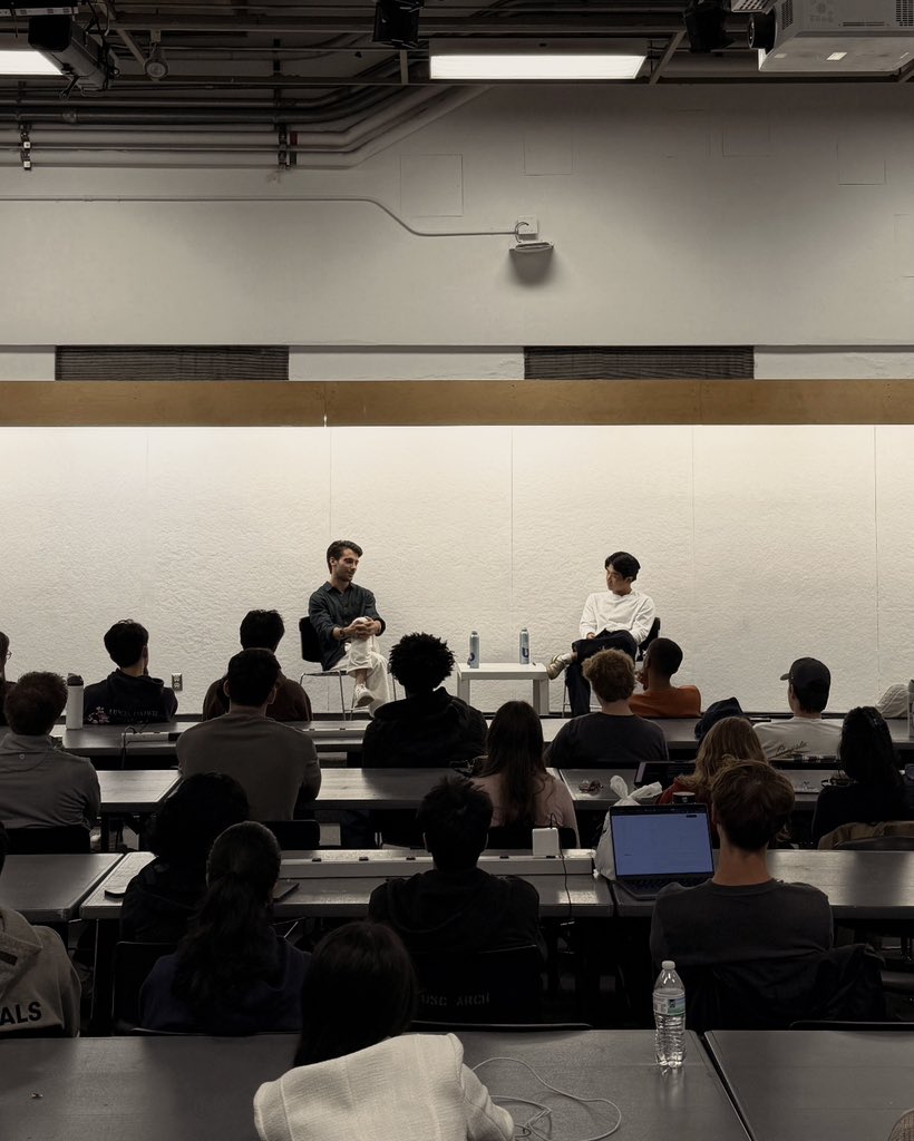itsgabsmith's tweet photo. Quick 24 hrs in LA to bring @naturalpay to USC. 

Shout out to @henryyin for putting such an amazing group together! The kids are alright https://t.co/Fzk7ujohSE
