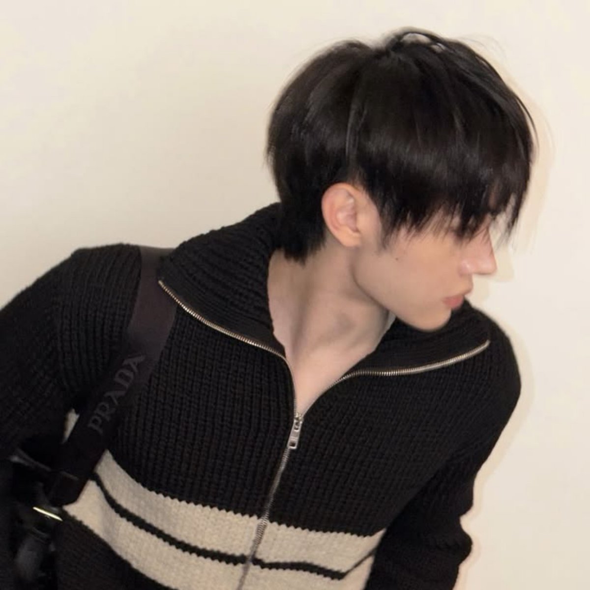 Heesaurus1009's tweet photo. ‧₊˚ ☁️⋅♡𓂃 ࣪ ִֶָ☾.

Can I get 40 tags for Sunghoon?❄️

BELIFT STOP NEGLECTING ENHYPEN
#SevEN_Beyond_Division
​#BoycottHYBE_UntilJustice https://t.co/7VI0PQMcIz
