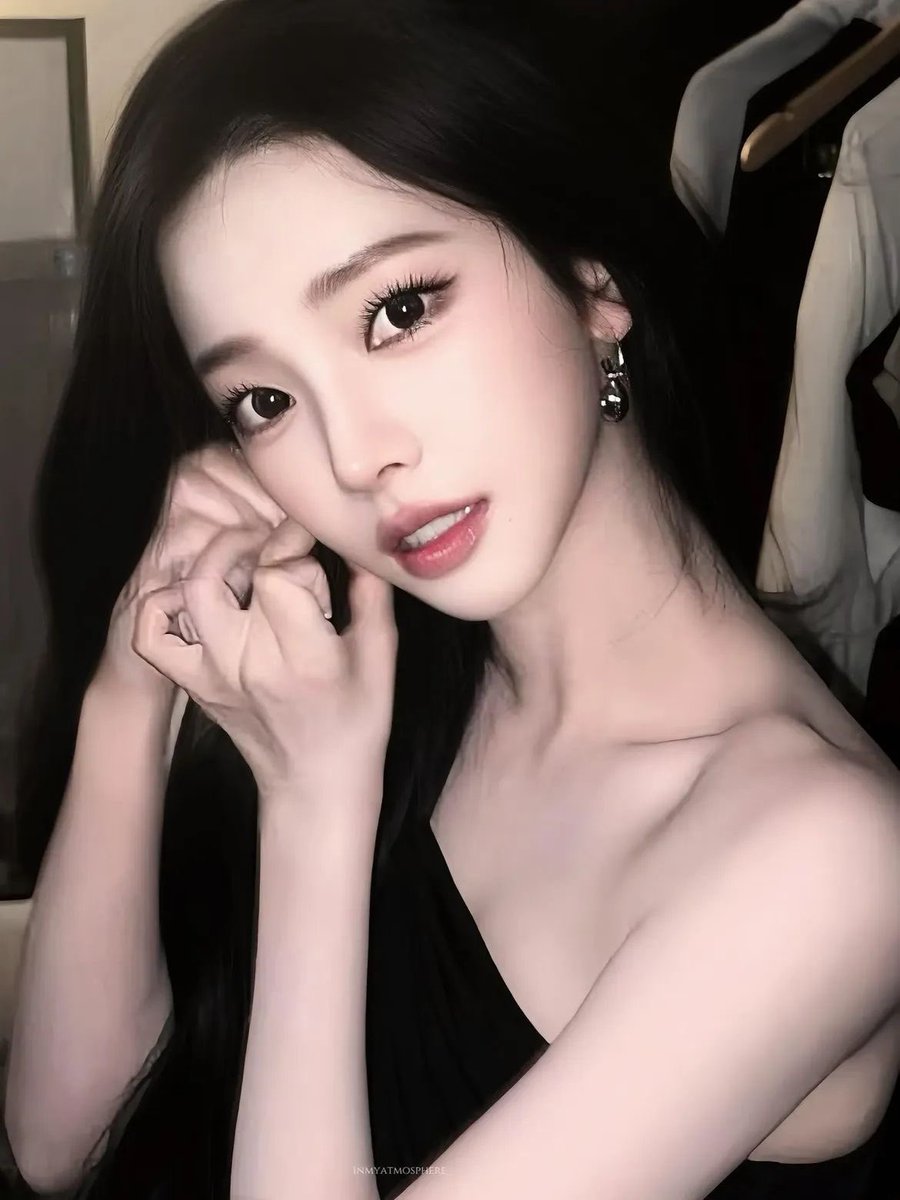 onlyminjj's tweet photo. 허접 커플 두년 다 지민이 전용 오나홀로 개조완료 🤭🖤🖕
#연능 #펨돔 #여왕 https://t.co/0k0OQwaybo