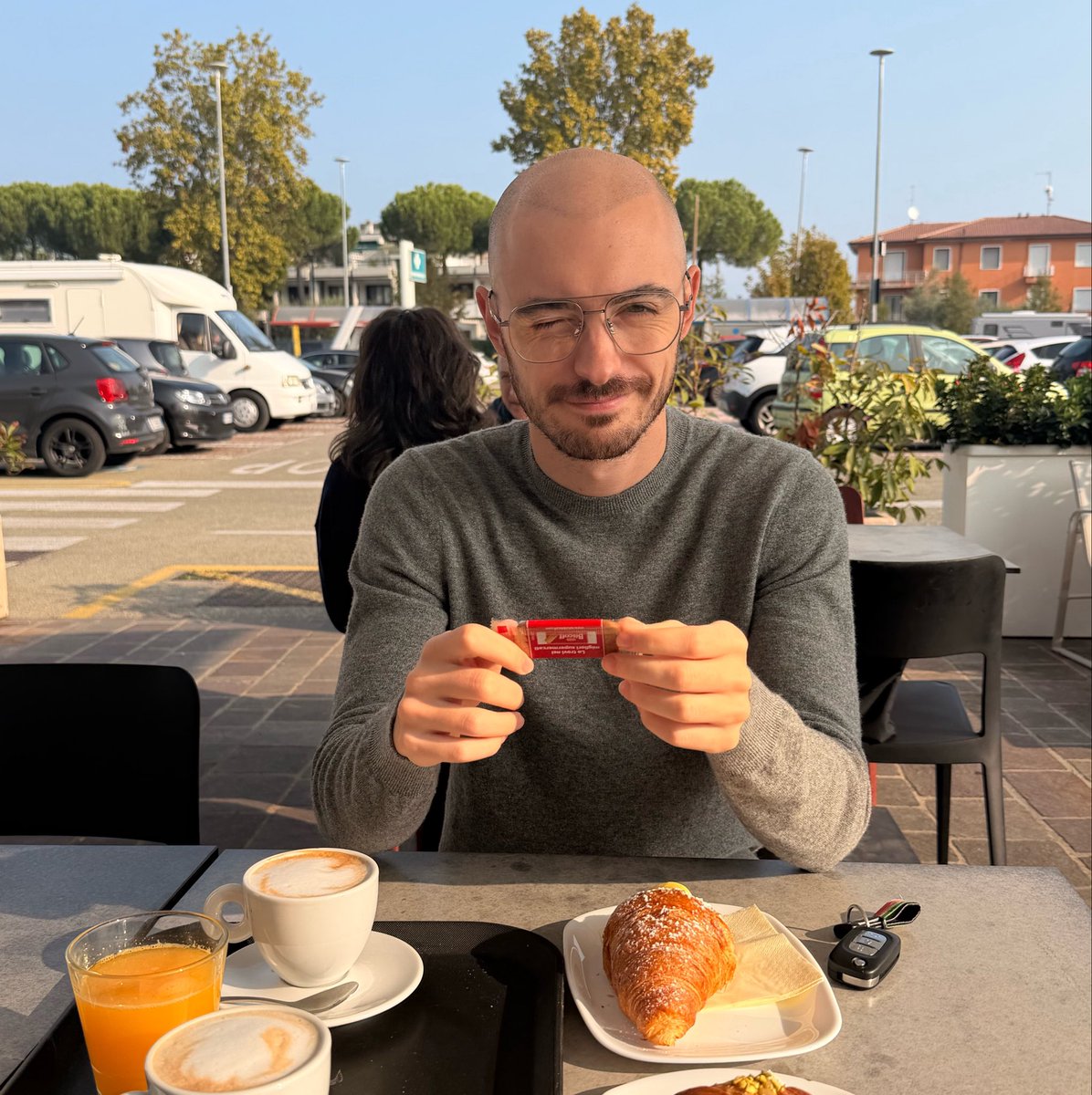 askides__'s tweet photo. I GOT 70+ followers in ONE DAY

The @X algorithm is amazing, it’s incredible to see all these people and builders around here!

Let’s keep connecting if you’re solo builder or startup maker https://t.co/aGsBWNSDJY