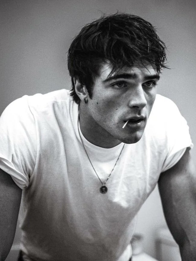 PopFestTR's tweet photo. Jacob Elordi, James Bond seçmelerinde elendi. https://t.co/9JK7N0oXNr