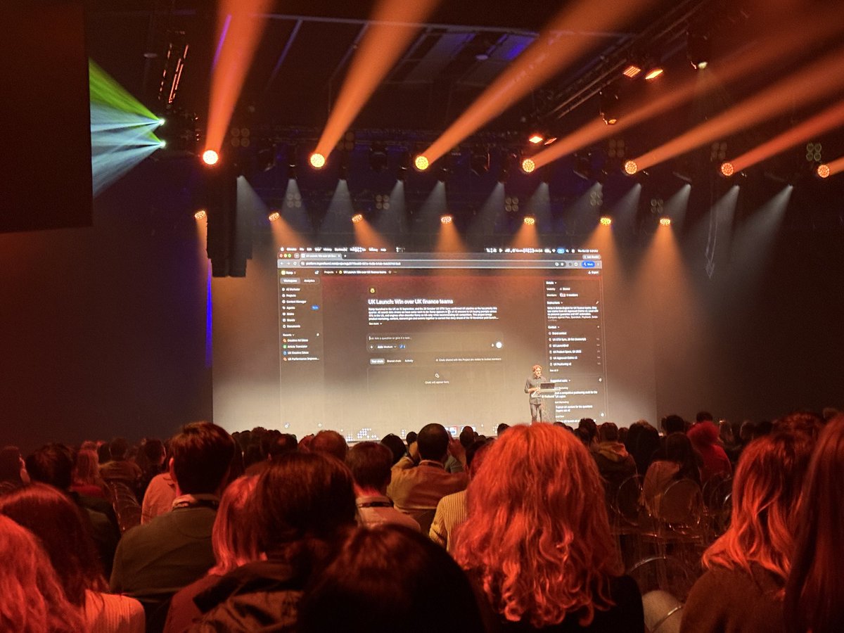 dappermarketer's tweet photo. Live from @profound Zero Click London.  @dbabbs delivering a legendary product keynote. https://t.co/QakVR1ia6g