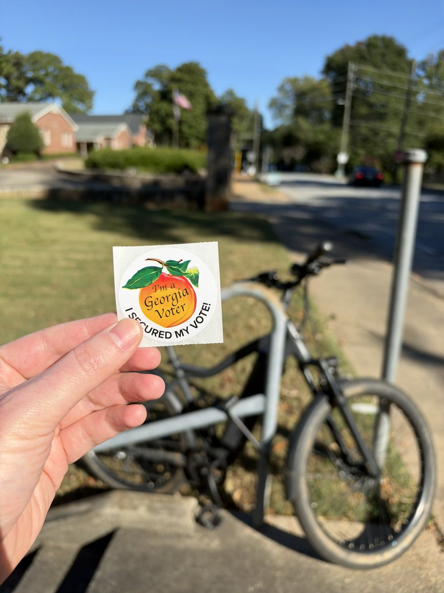 HowEPhil's tweet photo. THE CHILLS I GOT after transition from the old John Lewis speech, Ossoff stating “with a defense of voting rights so fierce that no plot against the franchise can foil the will of the people”,  

AND THEN THEY CUT TO MY REGULAR POLLING SITE &amp; NEIGHBORHOOD REC CENTER

LET’S GOOOOO https://t.co/6v4B0K9yTa