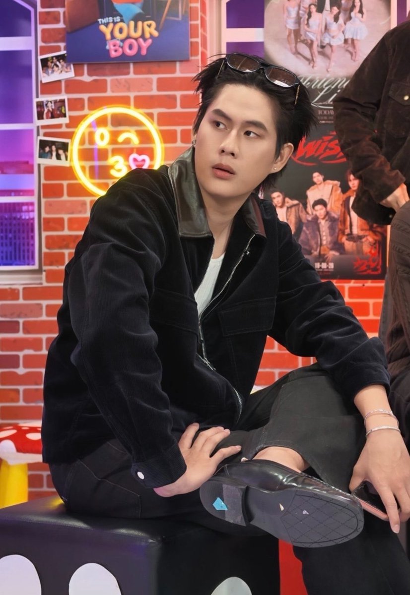 babykhunker tweet picture