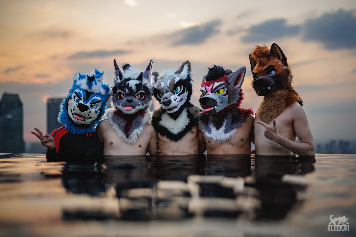 AnejoYote's tweet photo. The Kagetsu boys at the Marina Bay Sands 🇸🇬 https://t.co/Rcd9IGPYNn
