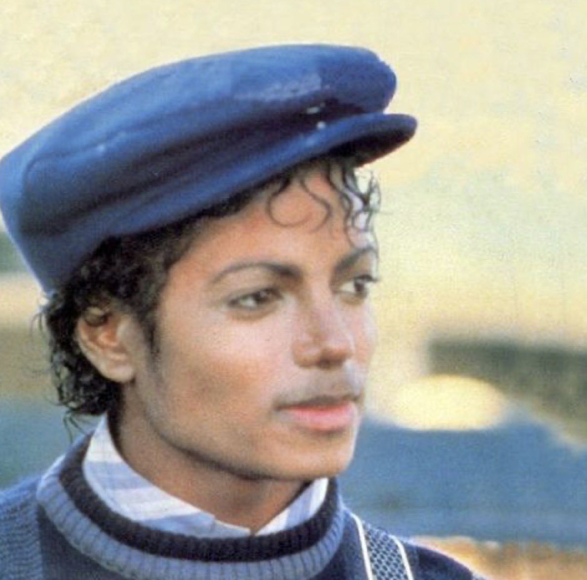 capt_applehead's tweet photo. He invented the concept of a “pretty boy”. He is the prettiest boy to ever live. https://t.co/naziRjfqqK