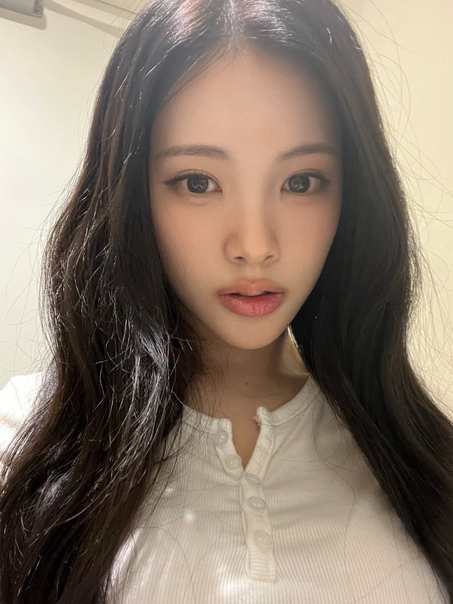411uvyh's tweet photo. 횬과볼살찌의행방불명 https://t.co/DpA5PAtOCb