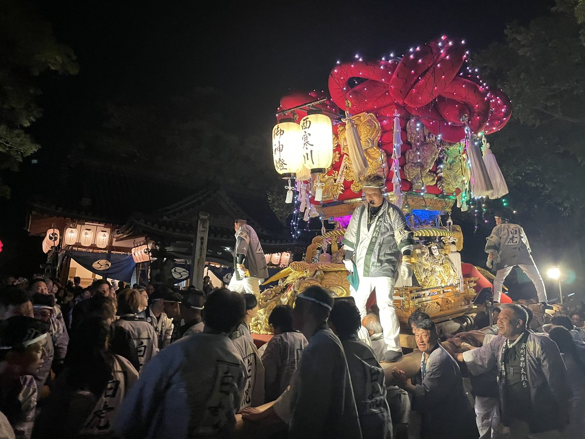 shogun_0420's tweet photo. 西寒川太鼓台　電飾が懐かしい🥹 https://t.co/7BkptunZVb