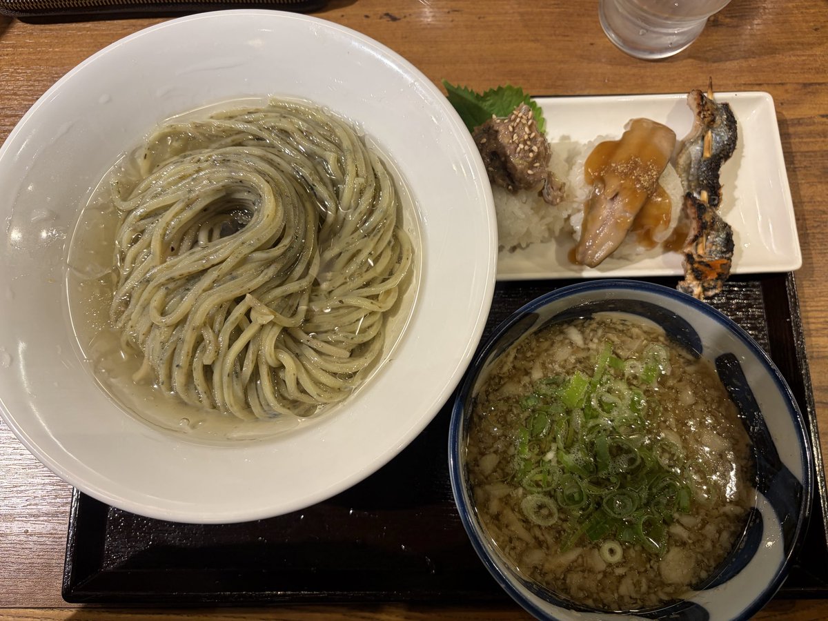 cocomike0624's tweet photo. 麺屋58

トマト水つけ麺
サンマ御膳ver  200グラム
トマト苦手なので昆布水で https://t.co/EHfKl6YxUt
