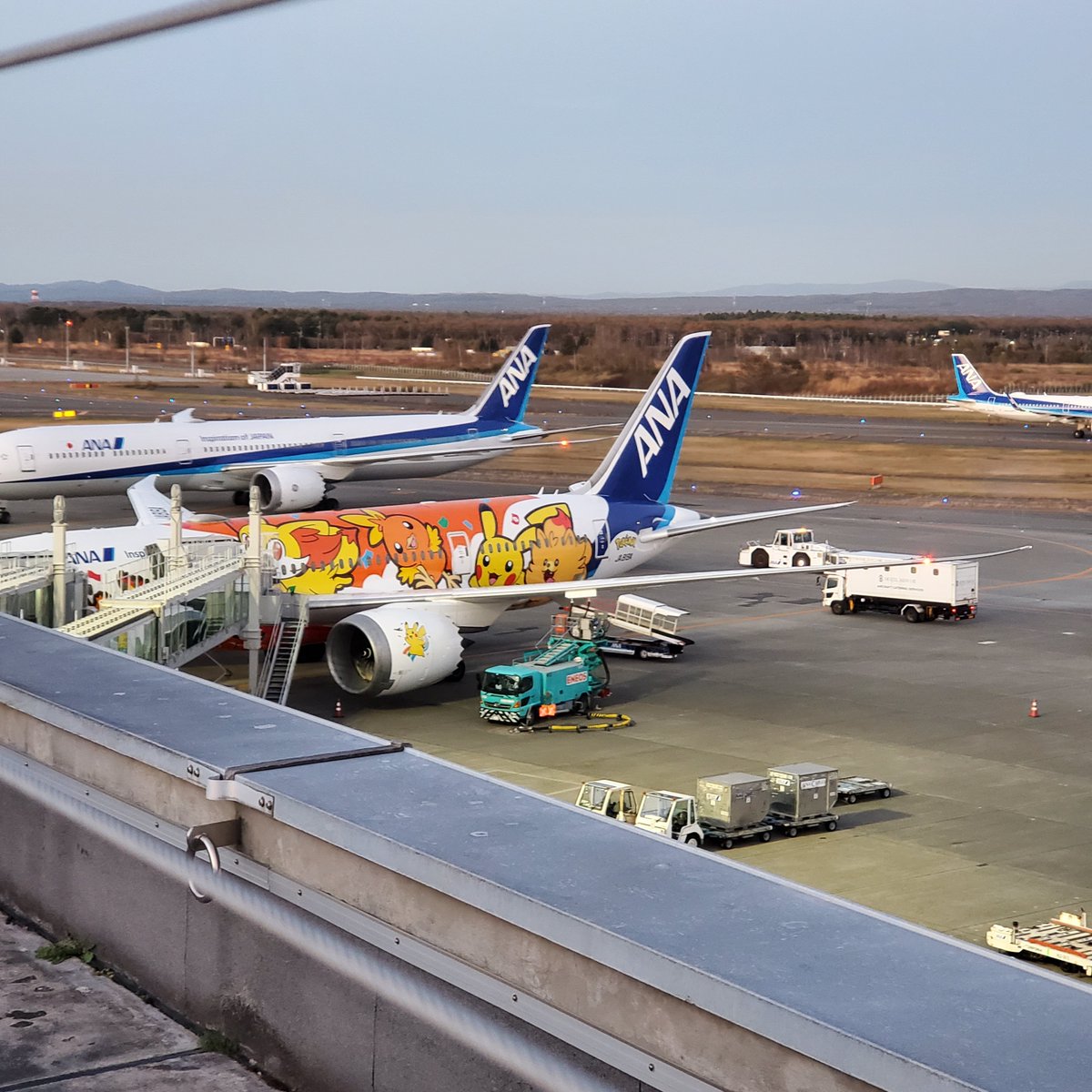 b67_sldl_4875d's tweet photo. 新千歳空港で撮った写真 https://t.co/xKCfRjqvDi