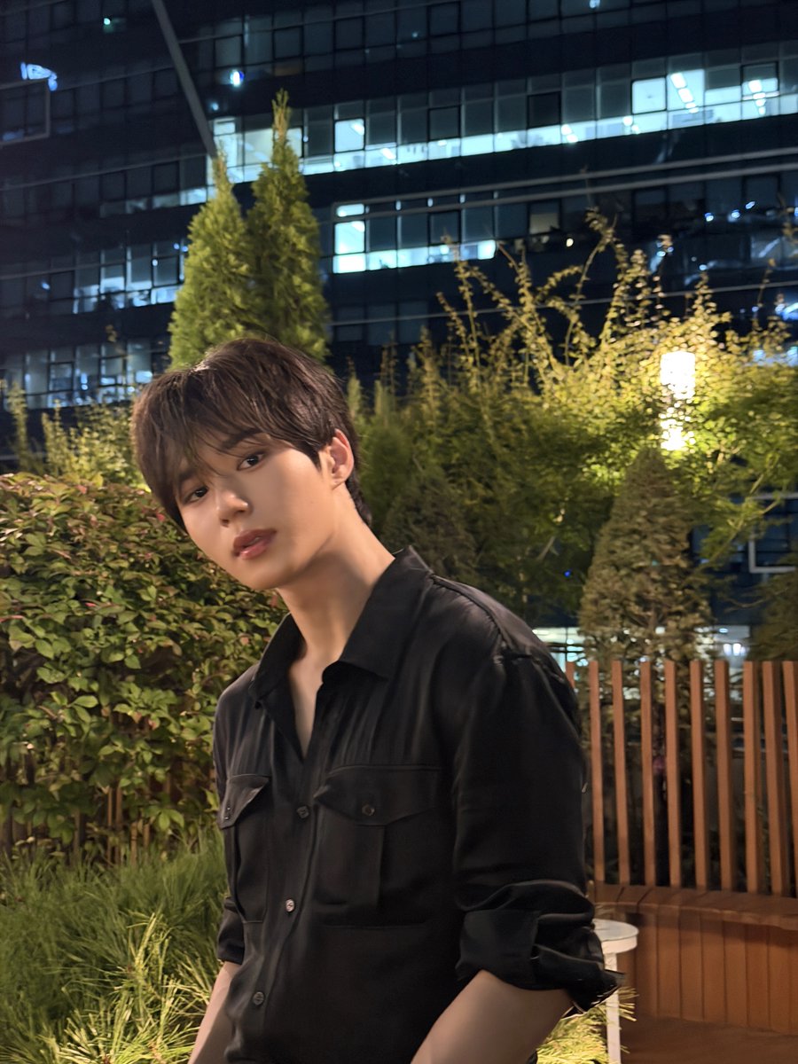 ALD1_official's tweet photo. Talk to me

#ALPHADRIVEONE #ALD1
#알파드라이브원
#JUNSEO #준서 https://t.co/ip8ZQhq4OF