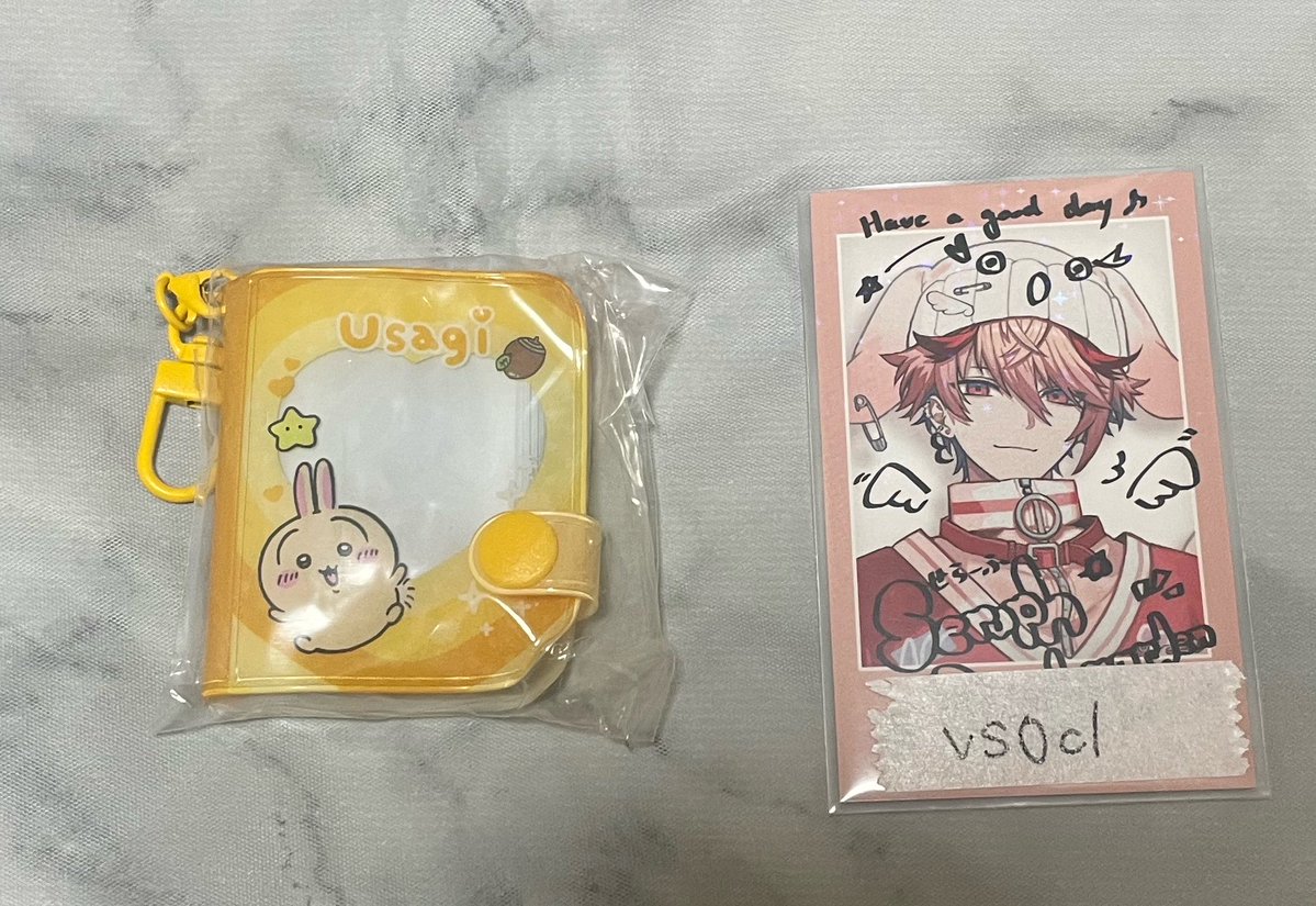 vs0cl's tweet photo. ちいかわ ミニコレクトブックキーホルダー 交換 

譲　うさぎ

求　同種 モモンガ > 異種 モモンガ 

郵送でのお取引 https://t.co/MJgzKVai6e