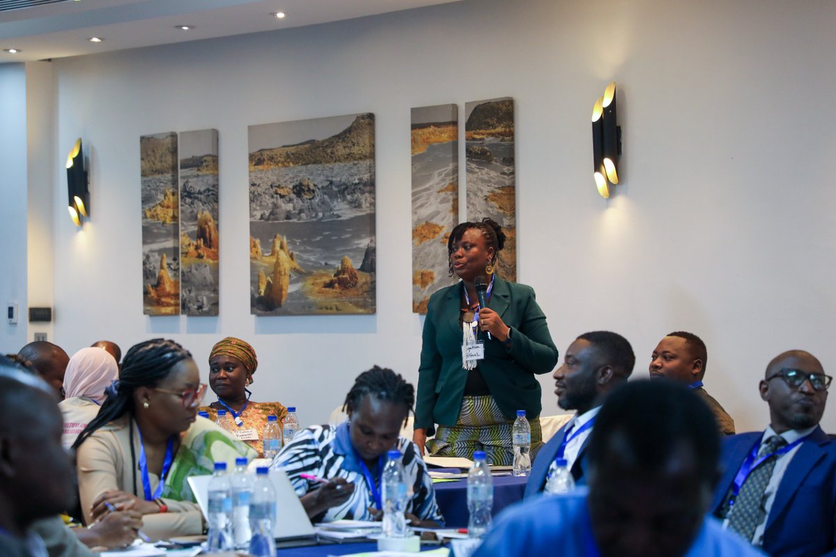 UNHCR_AU's tweet photo. A successful conclusion to #LeadERinAction Workshop by UNHCR eCenter Africa supported by 🇯🇵 &amp; in p/ship @AU_HHS. 34 humanitarians from 11 countries met for 3 days to hone negotiation skills, exchange experiences &amp; build networks 4 a more effective, locally-led emergency response. https://t.co/XkbvB5Q4ux