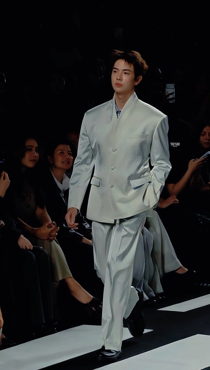thesunismylove's tweet photo. แม็กกี้ออนรันเวย์คือหล่อมากกกก😎😎😎

MAXKY FREE TO BE EFW26

#MaxkyatEFW26ICONSIAM
#maxky_rp https://t.co/ikNqdEsbkv