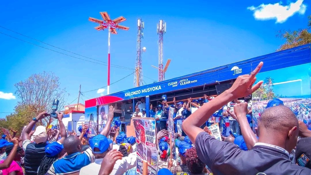 AfyaCentreCrew's tweet photo. Kalonzo Musyoka  Vs Kasongo 

Wiper and DCP leaders joined forces in Kitui, escorting Wiper's Migwani Ward candidate Munyoki Mwangangi "Bookshop" to file his nomination papers with IEBC before holding a joint campaign rally ahead of the by-election. https://t.co/ScqoSO7S9Z