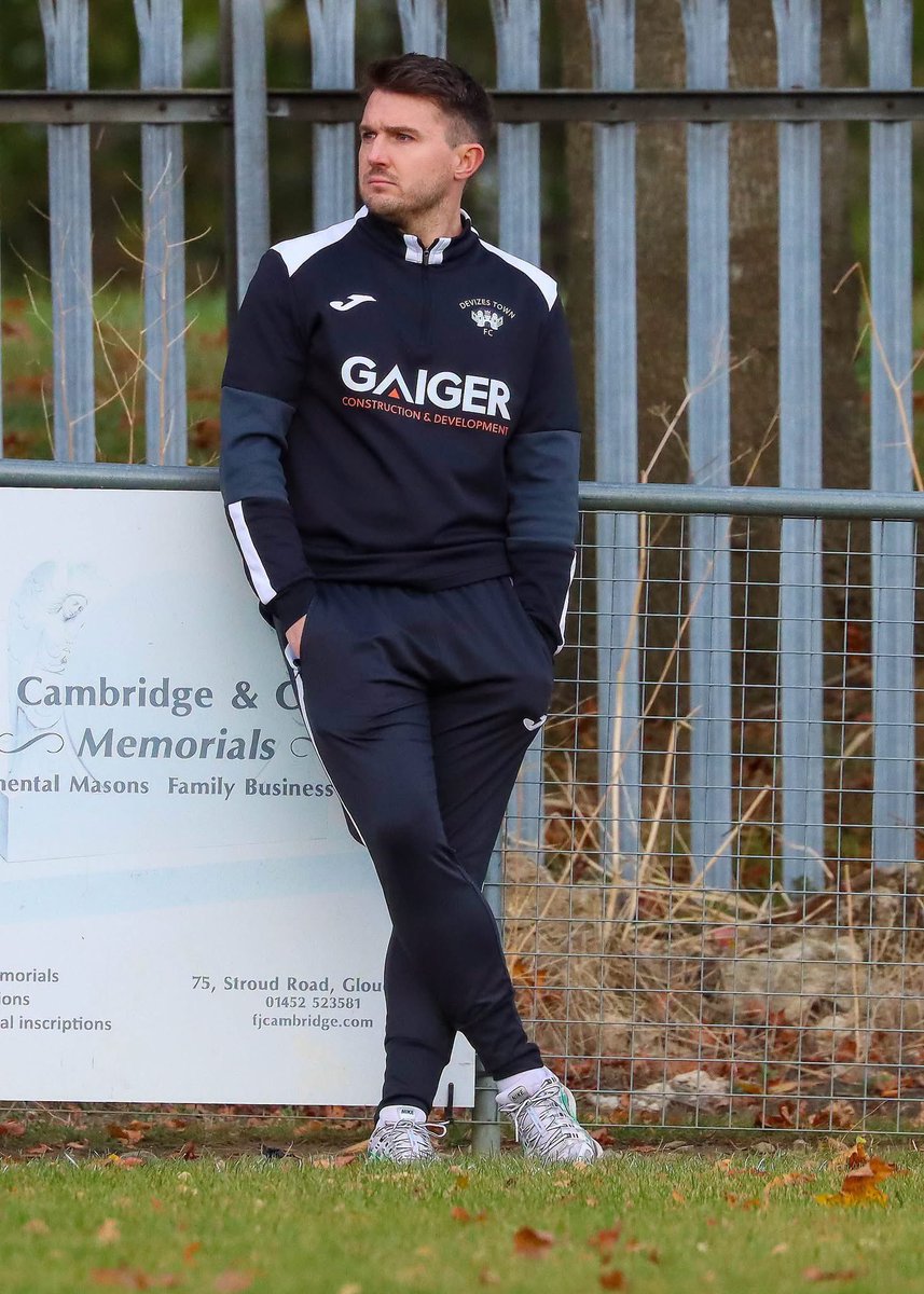 DevizesTownFC's tweet photo. POST MATCH INTERVIEW V CRIBBS

You can catch up with manager Chris Allen after last nights away victory at Cribbs &amp; hear his thoughts on the upcoming fixtures including this weekends Wiltshire Derby.

Chris is sponsored by Nockolds Consulting 

https://t.co/BRERECYOMJ

🔴⚪️ https://t.co/URwt1UZmir