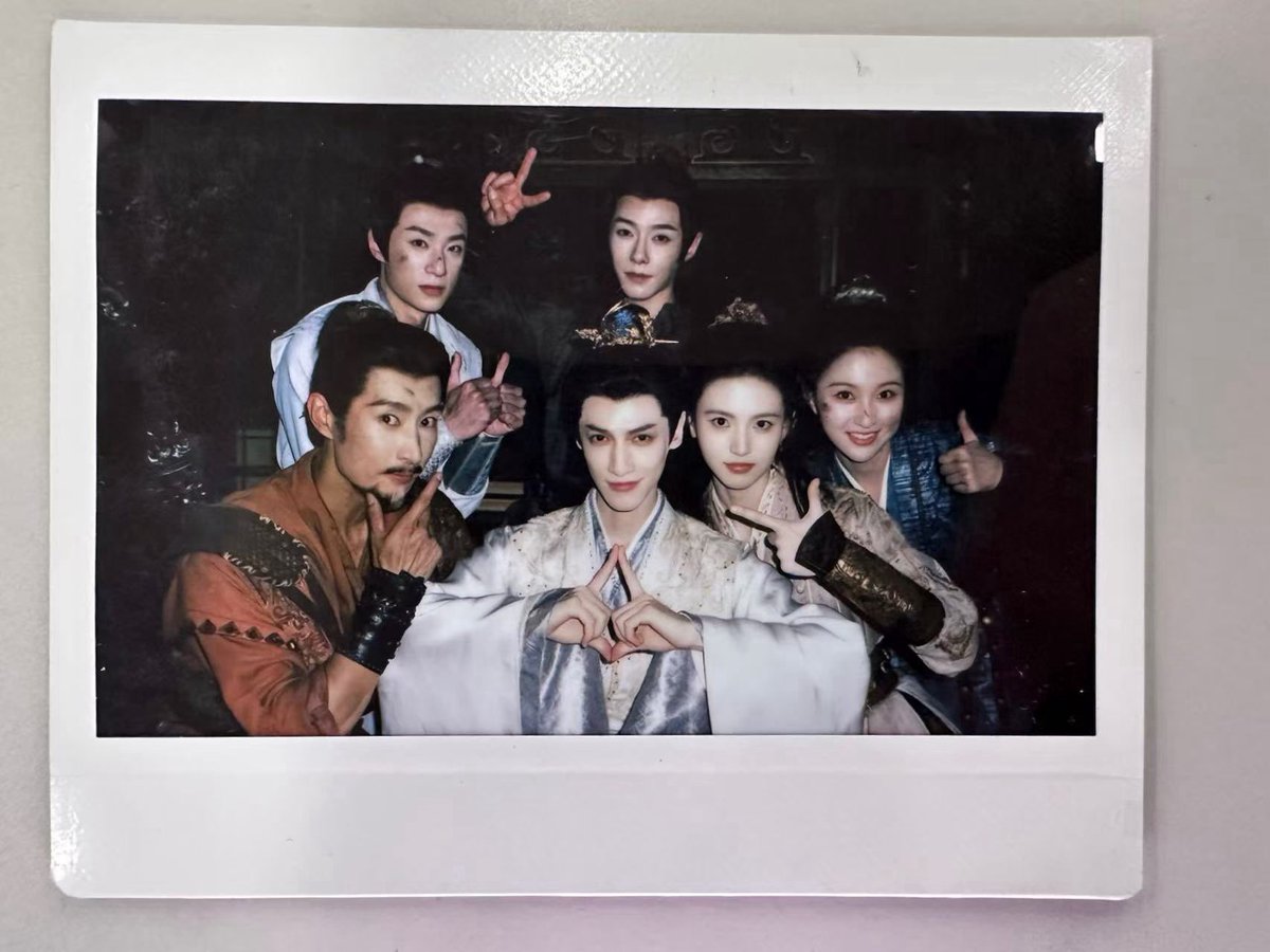 728xixisz's tweet photo. 심우결 웨이보에 라운희 방일륜,,🫰🫰 https://t.co/4rVRtqgULl