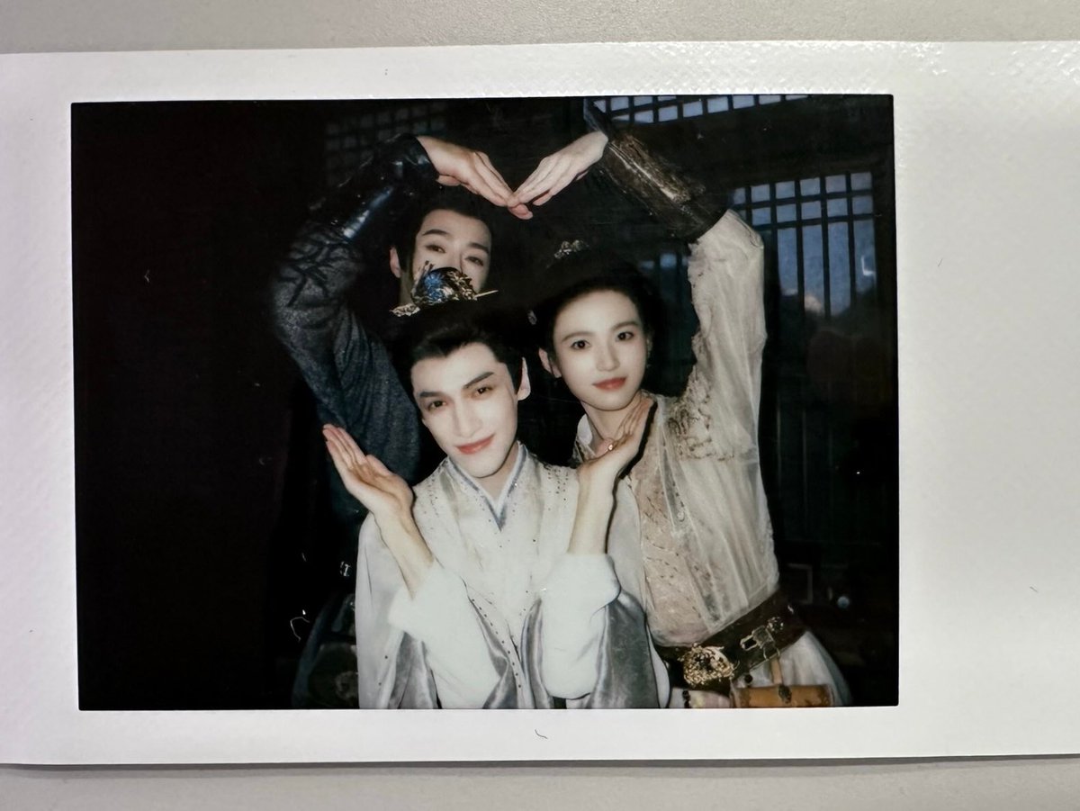 728xixisz's tweet photo. 심우결 웨이보에 라운희 방일륜,,🫰🫰 https://t.co/4rVRtqgULl