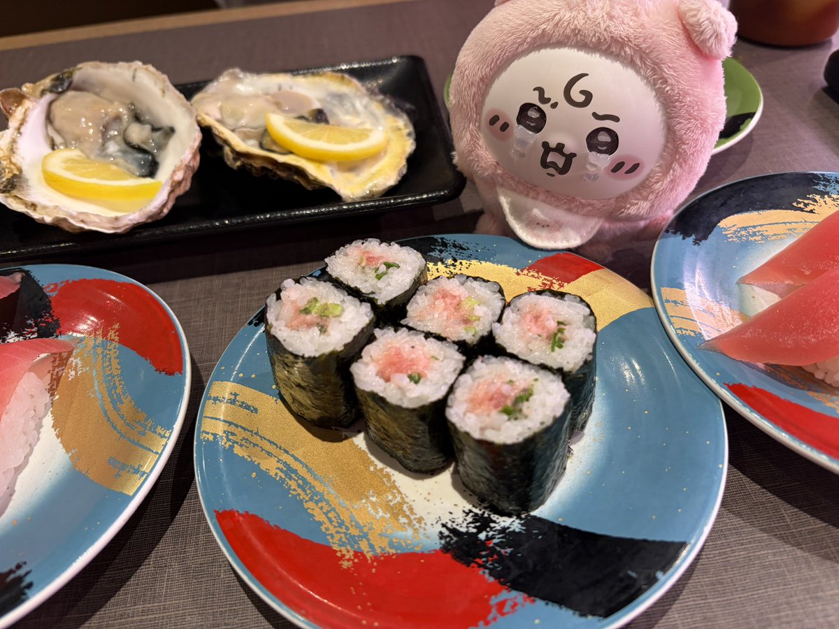 _96hoshi96_'s tweet photo. お寿司🍣✨
ちいかわちゃんと💖 https://t.co/4mf7VwJkGz