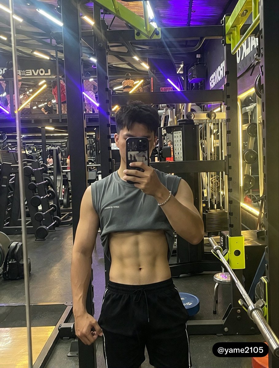 Yame2105's tweet photo. 🤫🤫 lên nhạc https://t.co/1zrkpctbgH