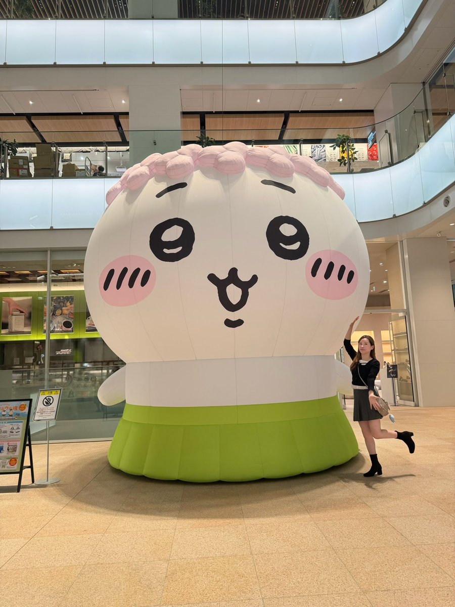 ayumi__cosplay's tweet photo. デカすぎんだろ…

モナ王ッ！ https://t.co/H2WtZlyIQ2