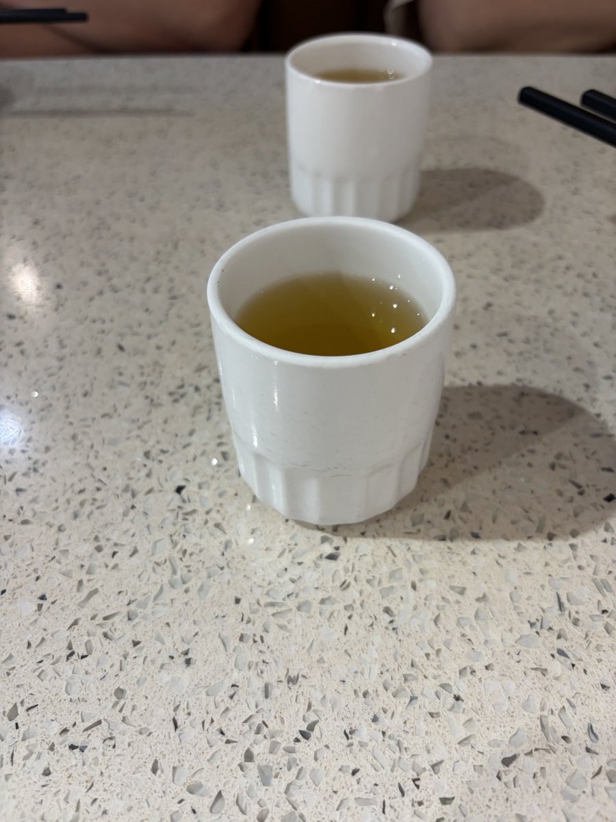 3threes2's tweet photo. 飲茶 https://t.co/gNwtI0l2a4