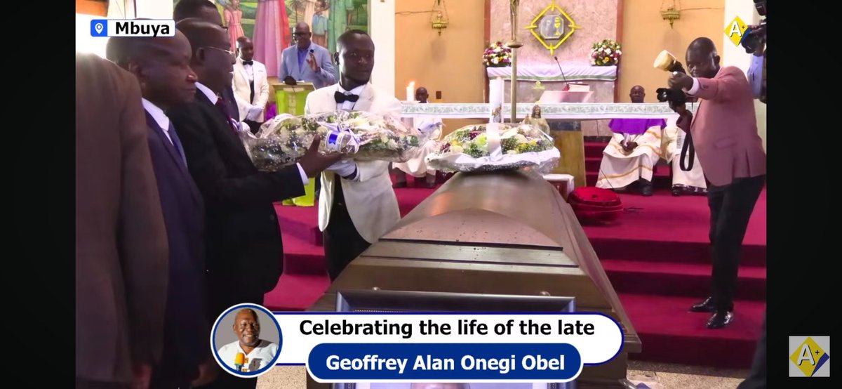 SmackObs's tweet photo. Old boys led by the board chairman, @SMACK_UG, lay their wreath on the casket of the late Mr. Geoffrey A Onegi-Obel of the @Smack70s cohort. https://t.co/lFPbk9S0V7