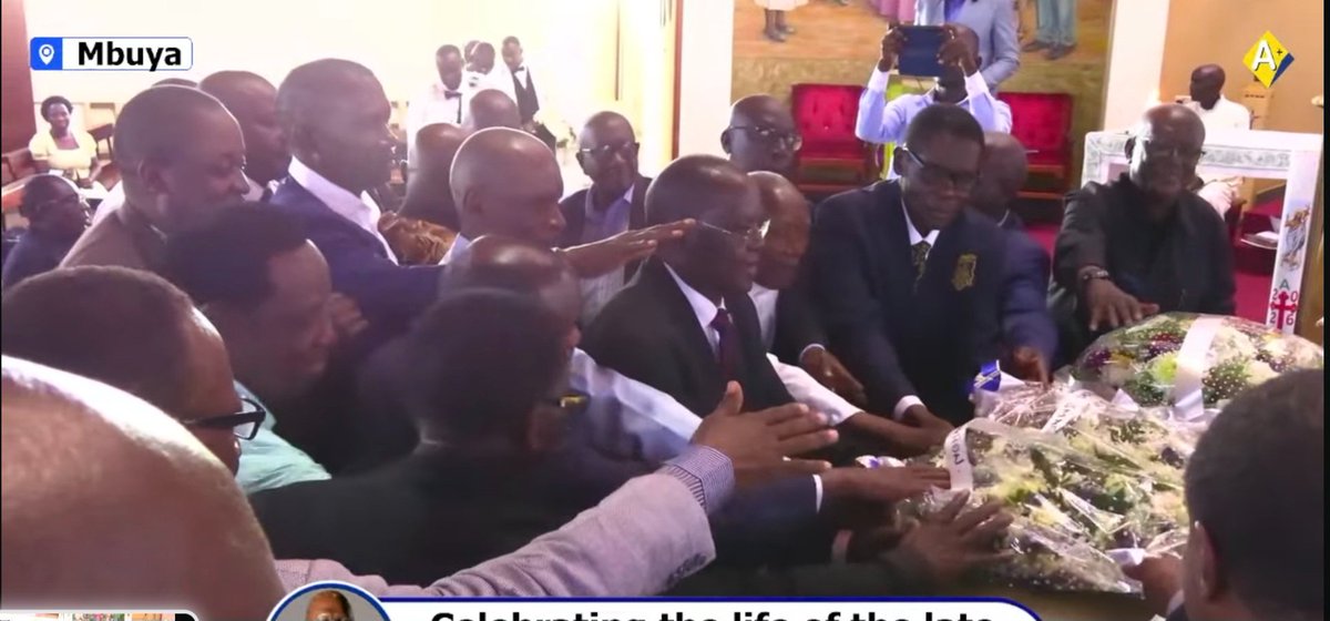 SmackObs's tweet photo. Old boys led by the board chairman, @SMACK_UG, lay their wreath on the casket of the late Mr. Geoffrey A Onegi-Obel of the @Smack70s cohort. https://t.co/lFPbk9S0V7