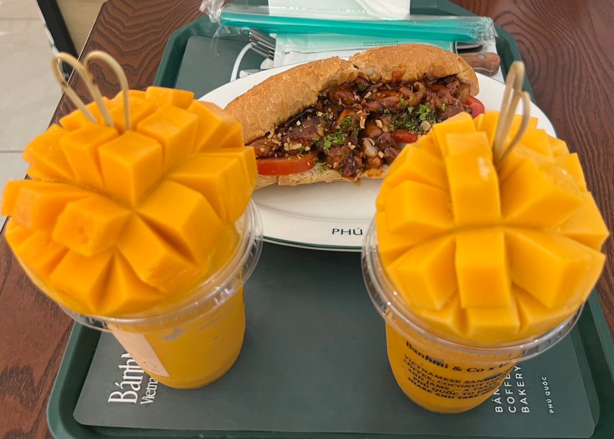B_231122's tweet photo. 마지막날🥲 이제 집가요 https://t.co/Hf8H7a1c5g