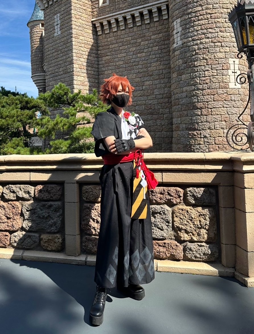 akane_4135271's tweet photo. Dハロ仮装  /  twst  /  新春ポラ

衣装作りすごく頑張った💪 https://t.co/37vvbYIrbl