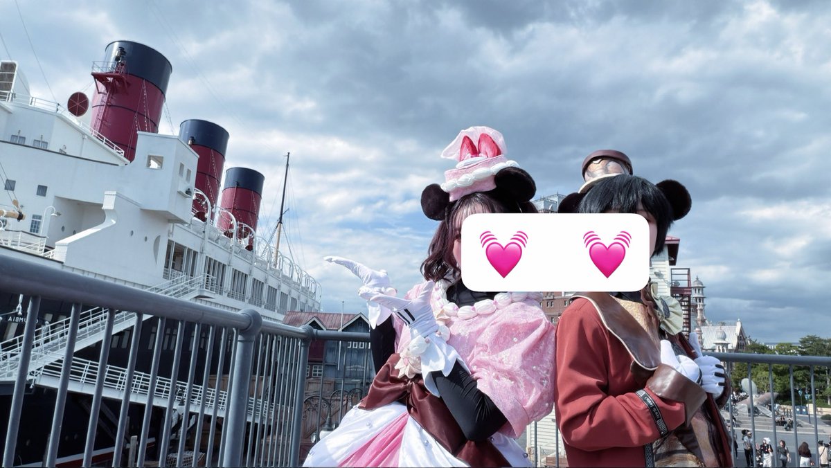 Disney_appi's tweet photo. #Dハロ仮装2026 
取り急ぎ！
午前中〜お昼まではテーブルミキミニ❣️
夕方からミスマスでミキミニ、おデジも一緒でした❣️
お会いしてくださった方々ありがとうございました！！！！！明日も海〜！ https://t.co/I560jN257k