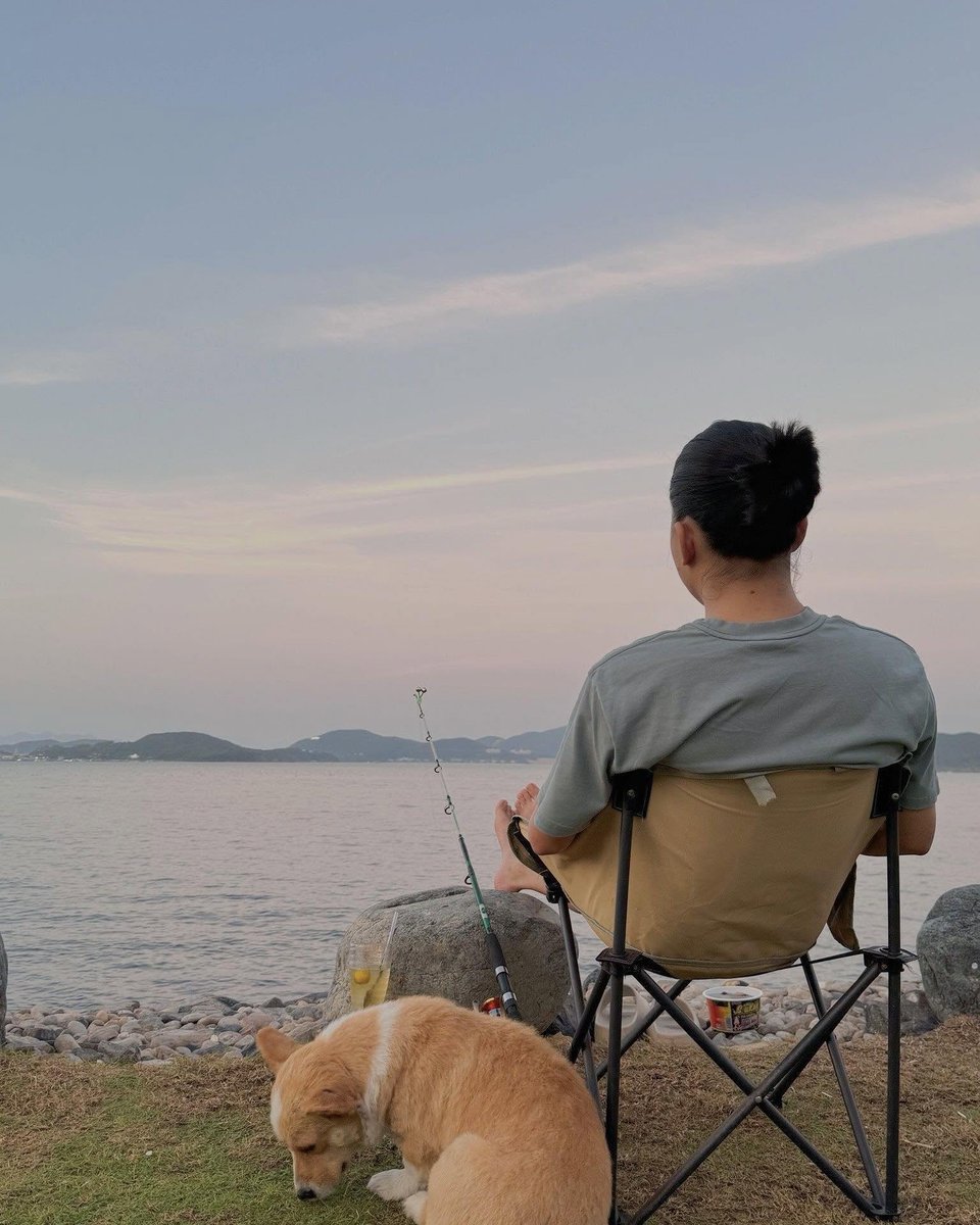 SamsoRcCaldwgmU's tweet photo. Mai mưa, trưa nắng, chiều nồm. Trời còn đổi thay, huống chi lời thế gian. https://t.co/ICMHfPX7GG